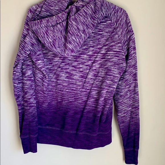 Roots sweater! - Picture 2 of 2